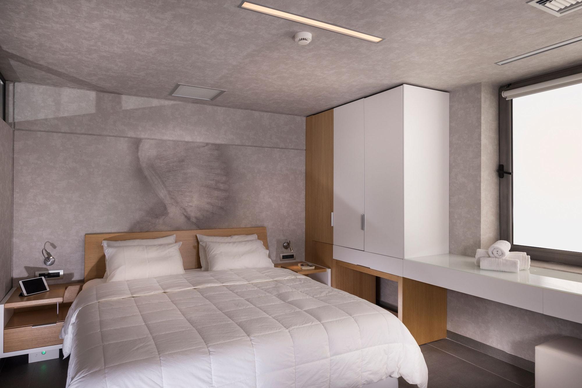 Icarus Hotel Kalamaki Buitenkant foto