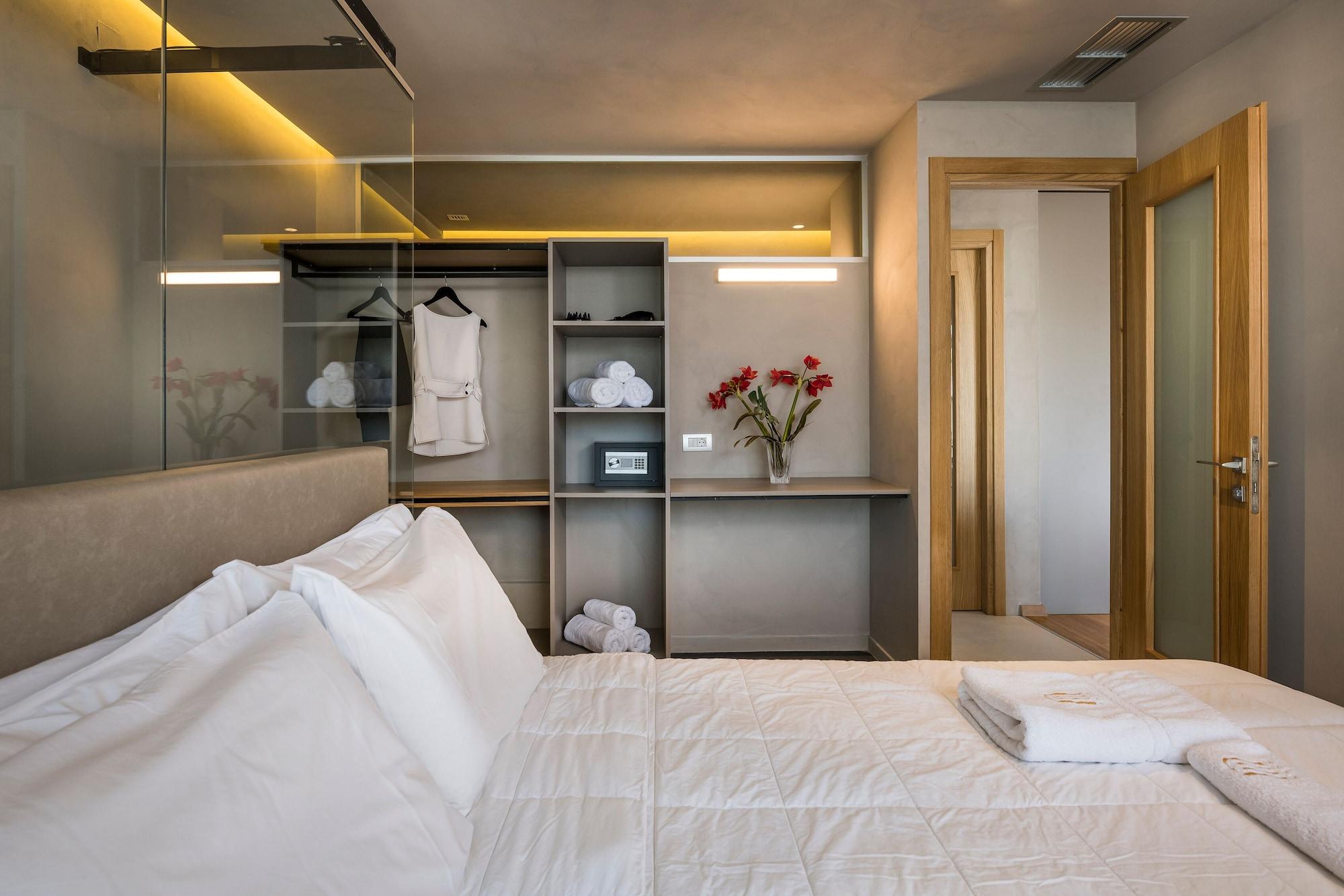 Icarus Hotel Kalamaki Buitenkant foto