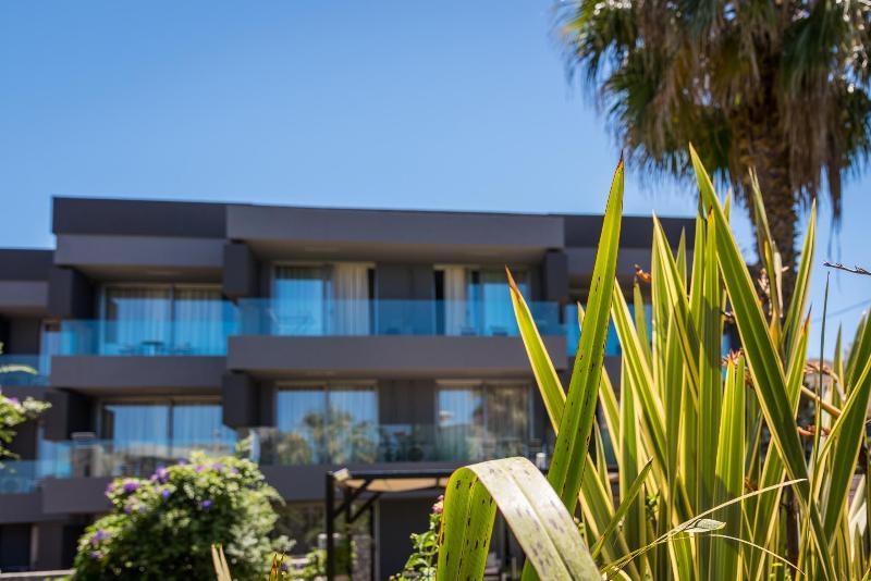 Icarus Hotel Kalamaki Buitenkant foto